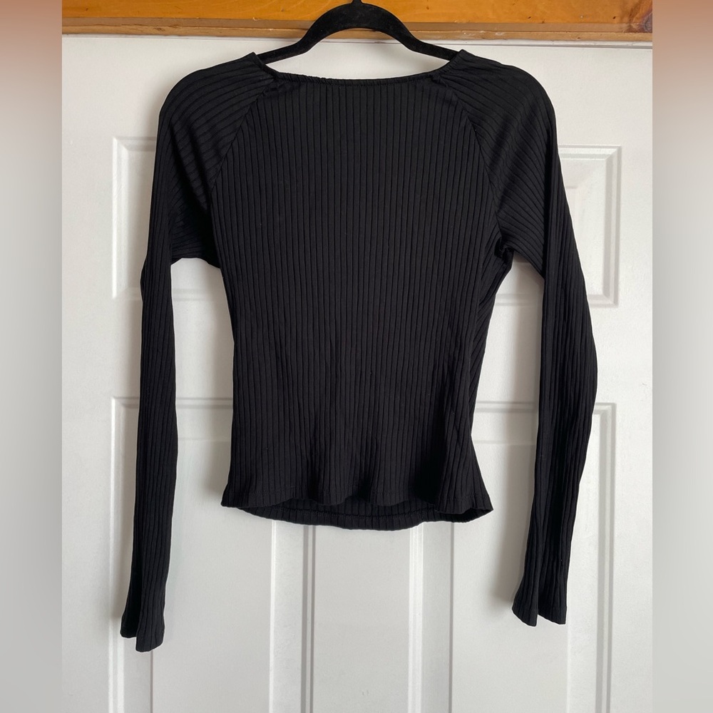 Universal Thread Black Ribbed V-Neck Blouse, Sz Med, NWT - Picture 2 of 5